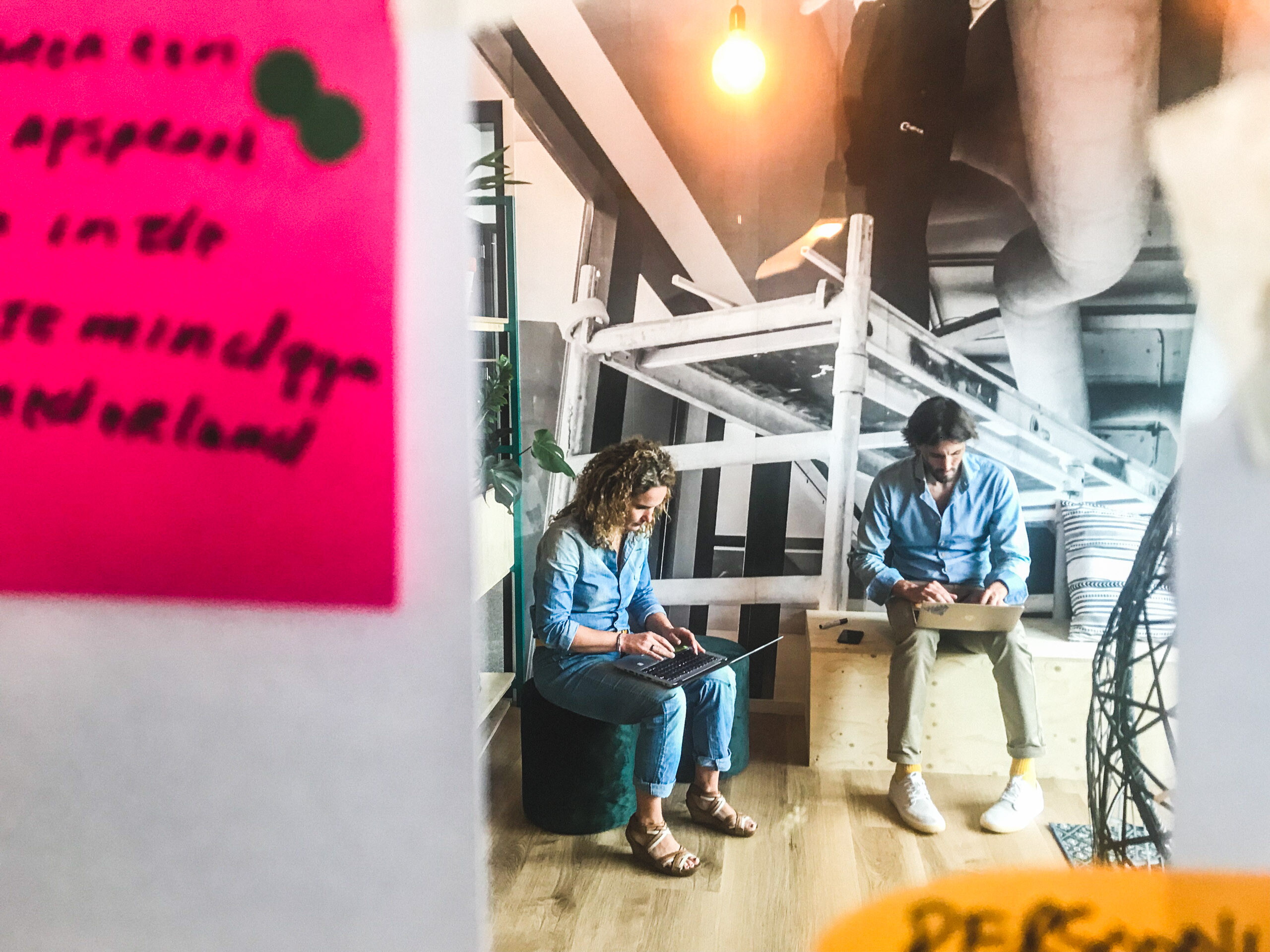 Designsprint op laptop