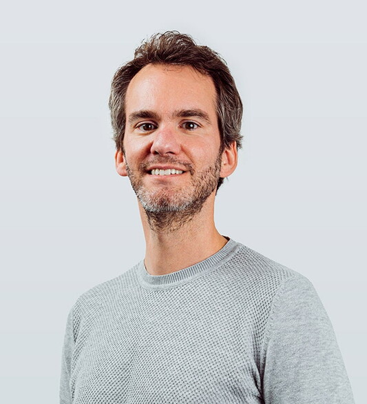 Peter Moning Art Director